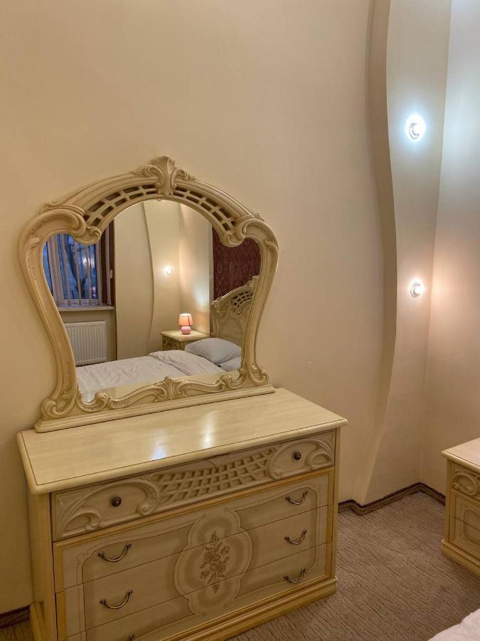 Apartment Veronica in center Lviv Buitenkant foto
